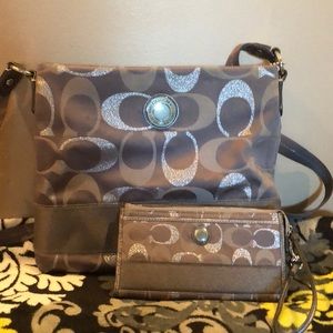 Crossbody and wristlet